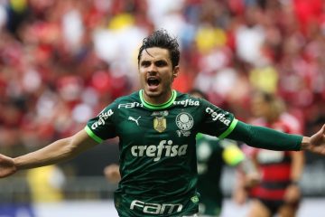 Raphael Veiga reconhece fase difícil no Palmeiras e se compromete a melhorar