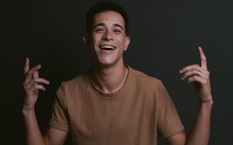 Ricarlo Rocha, com mais de 4 milhões de visualizações no YouTube e mais de 92 mil inscritos, conquista um público fiel e cada vez maior!