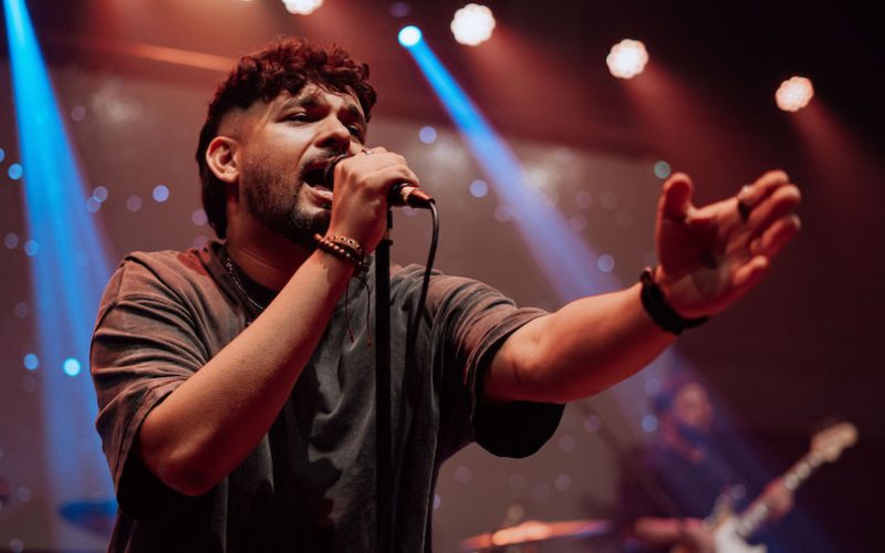 Gabriel Bulian canta “Todas As Coisas”, terceiro single do projeto “Sessions”