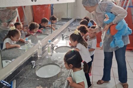 Monte Alto incentiva cuidados com a saúde bucal nas escolas durante a comemoração do Dia Mundial da Saúde Bucal