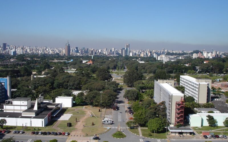 Projeto da USP visa produzir 60 milhões de chips anuais no Brasil para impulsionar a indústria automotiva com tecnologia local