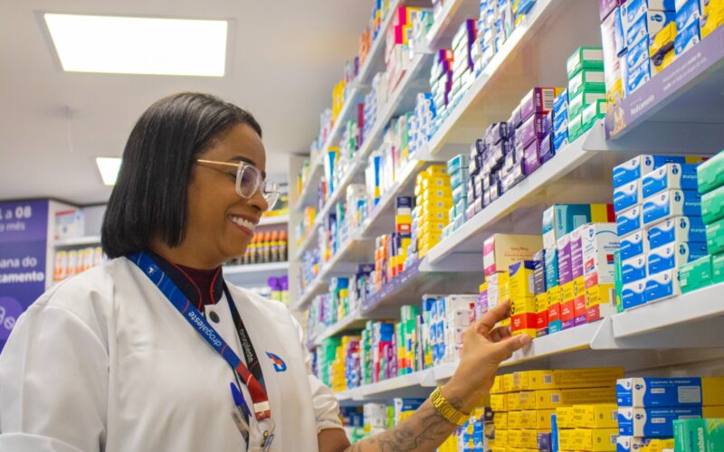 Drogaleste aposta em clientes reais para fortalecer marca e lança programa de embaixadores