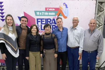 Pré-lançamento de obra revela a trajetória do Legislativo na Feira do Livro