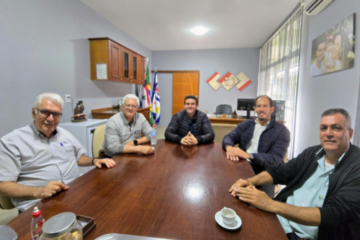 Encontro na Câmara de Monte Alto promove diálogo sobre valorização da engenharia e colaborações futuras