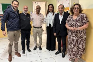 Etec Alcides Cestari comemora 15 anos com um café da manhã festivo