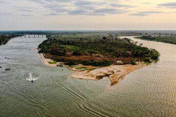 J&F planeja injetar R$ 1,9 bilhão em infraestrutura no Pantanal, suscitando polêmica sobre impactos ambientais
