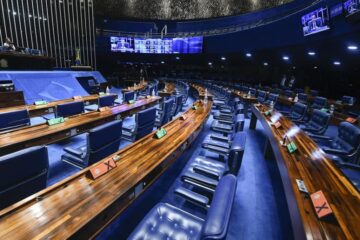 Congresso suspende atividades e posterga decisões importantes