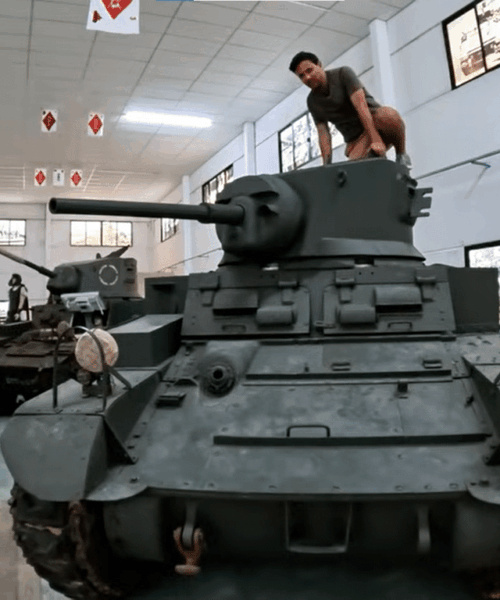 Cercado por Tiros e Blindados: Parque Militar de R$ 100 Milhões em SC Gera Polêmica com Crianças no Centro das Atenções