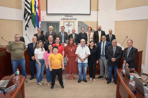 Câmara Municipal valida novas regras para plantões e horários de funcionamento em farmácias e drogarias