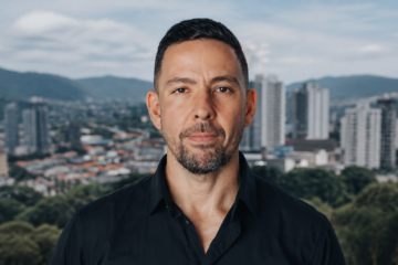 Investigação independente aponta possíveis conflitos de interesse em relações entre executivos da CrowdStrike e revenda no Brasil