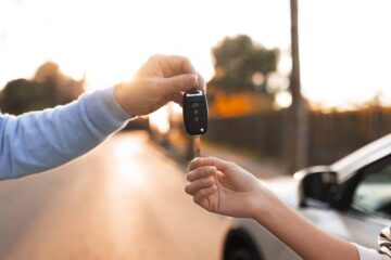 Descontos irresistíveis: 5 precauções essenciais antes de comprar um carro online
