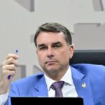 Partidos reforçam pedido de cassação de Flávio Bolsonaro por relações com Vorcaro